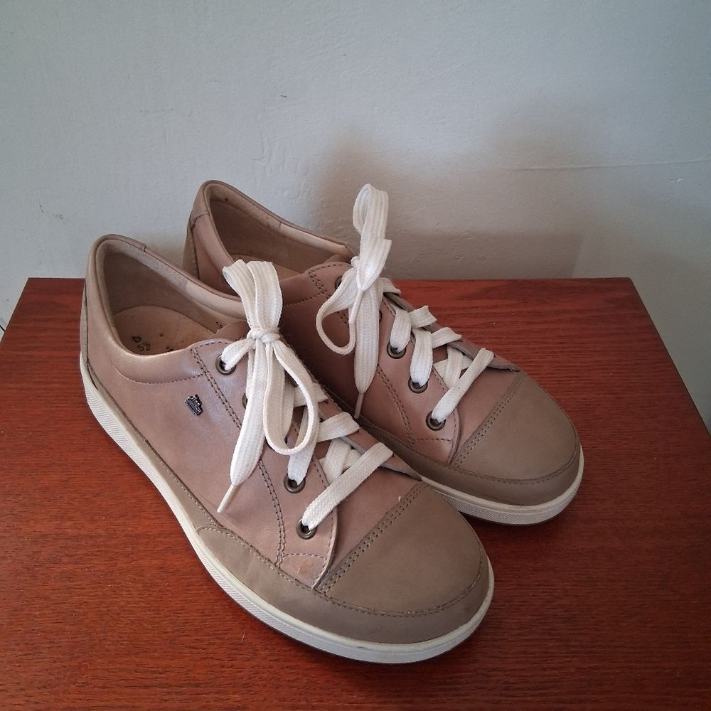 Finn Comfort Harlem Beige Leather Lace Up Cap Toe Women's Sneakers